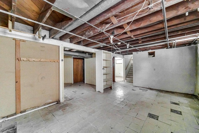 1009 Augusta Ave, Elgin, IL 60120 - below grade area featuring stairs