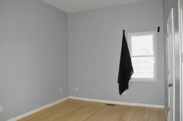 unfurnished room featuring light hardwood / wood-style flooring