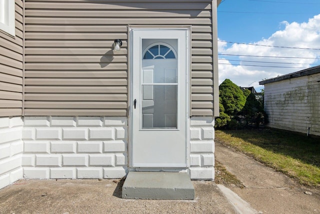 view of property entrance