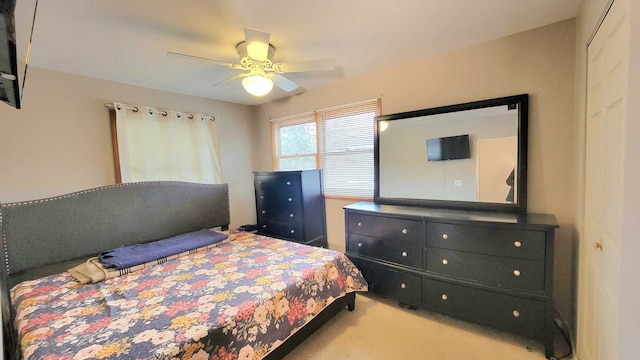 bedroom featuring ceiling fan