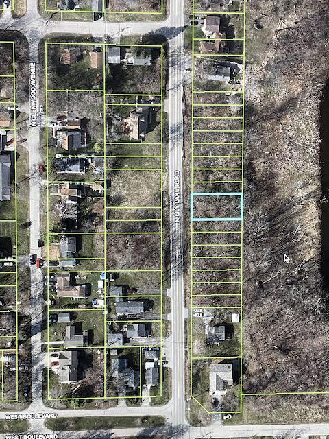 Listing photo 2 for N/A Lily Lake Rd, Mchenry IL 60050