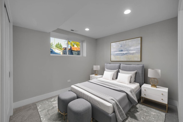 bedroom featuring baseboards, visible vents, carpet flooring, and recessed lighting