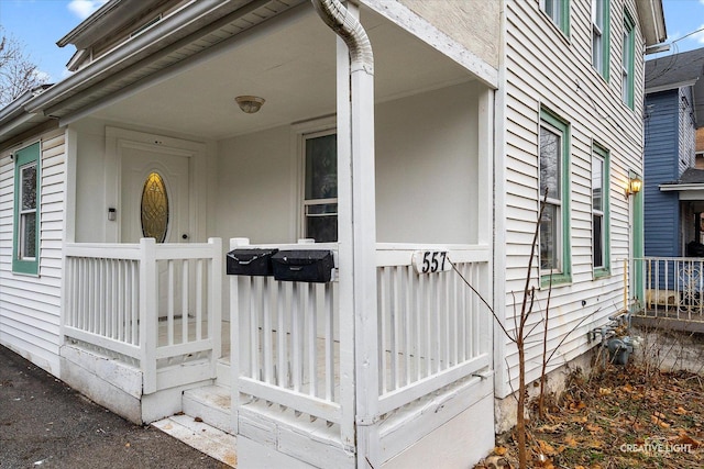 view of property entrance