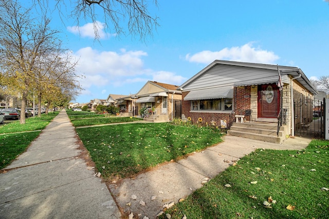 view of front facade with a front lawn