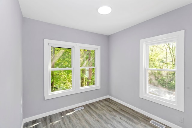 6N772 Tuscola Ave, Saint Charles, IL 60174 - unfurnished room featuring baseboards and wood finished floors
