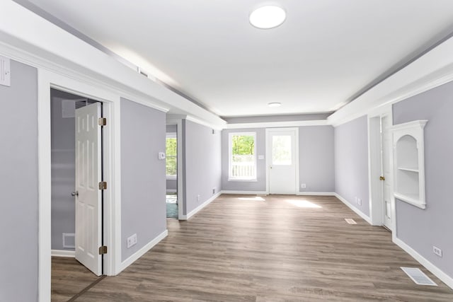 6N772 Tuscola Ave, Saint Charles, IL 60174 - empty room with baseboards and wood finished floors