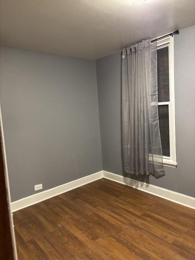 full bathroom featuring tile patterned flooring, tiled shower / bath combo, toilet, and sink