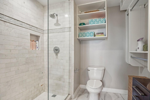 bathroom with toilet and tiled shower