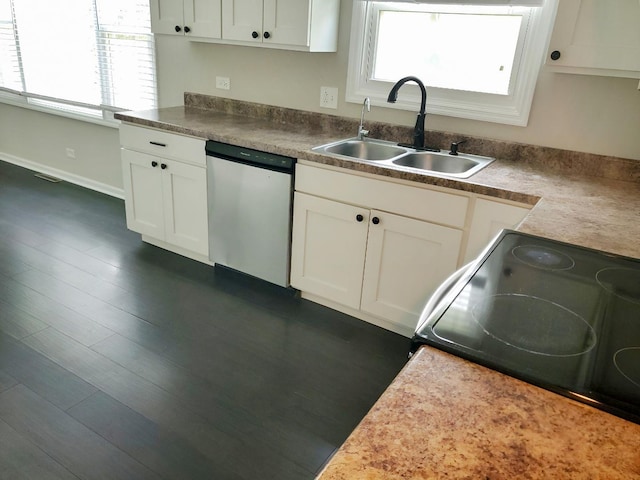 6111 Pingree Rd, Crystal Lake, IL 60014 - kitchen with stainless steel dishwasher, range with electric stovetop, a sink, and plenty of natural light