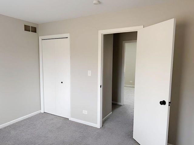 6111 Pingree Rd, Crystal Lake, IL 60014 - unfurnished bedroom with carpet floors, baseboards, and a closet