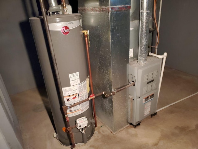 6111 Pingree Rd, Crystal Lake, IL 60014 - utilities featuring water heater