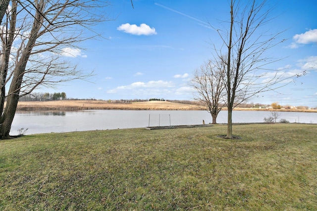 view of yard with a water view