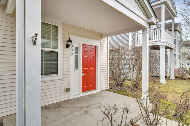 view of property entrance