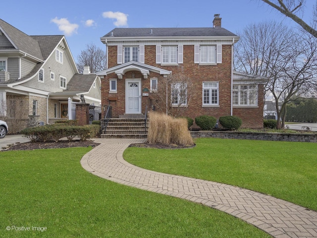 view of front of property with a front yard