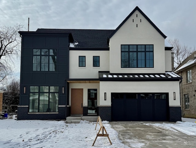 view of front of house with a garage