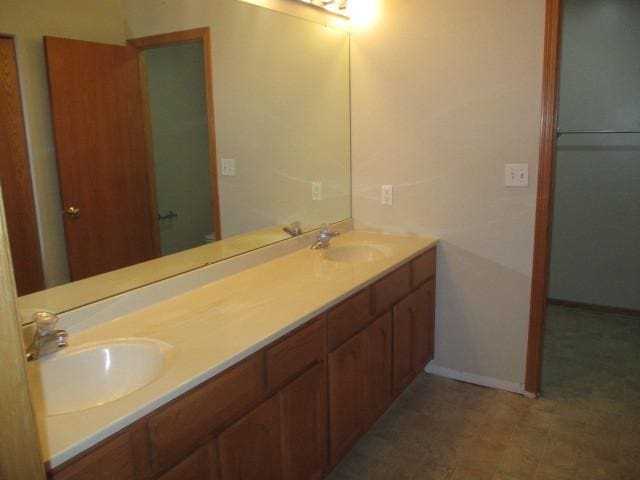 bathroom with vanity