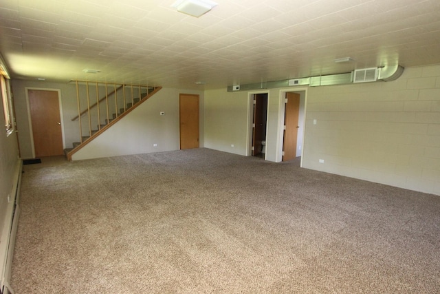 unfurnished room with carpet flooring