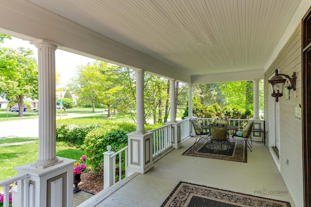 view of patio / terrace with covered porch