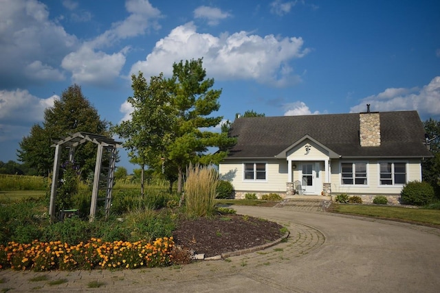 view of front of house