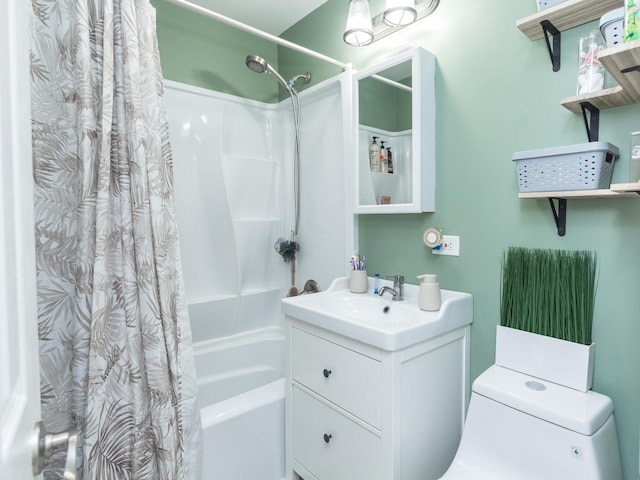 full bathroom featuring toilet, vanity, and shower / tub combo with curtain