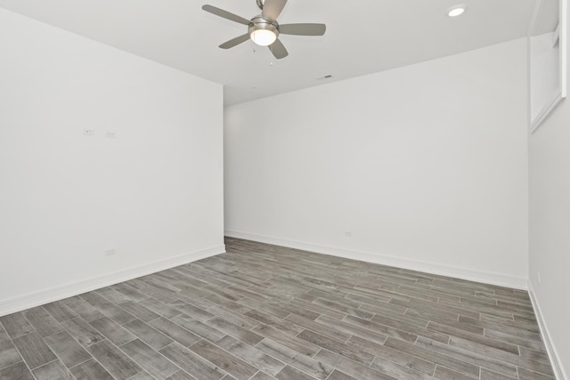 empty room featuring ceiling fan