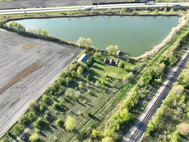 990 E 2800 N Rd, Clifton, IL 60927 - aerial view of property and surrounding area featuring a nearby body of water