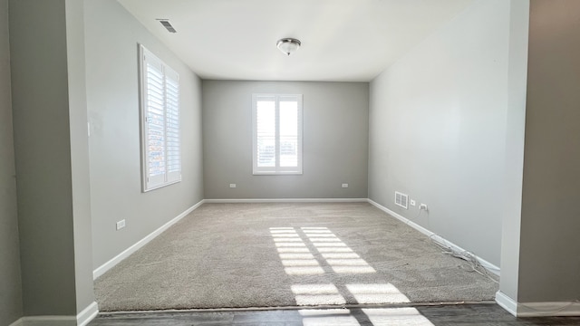 view of carpeted spare room