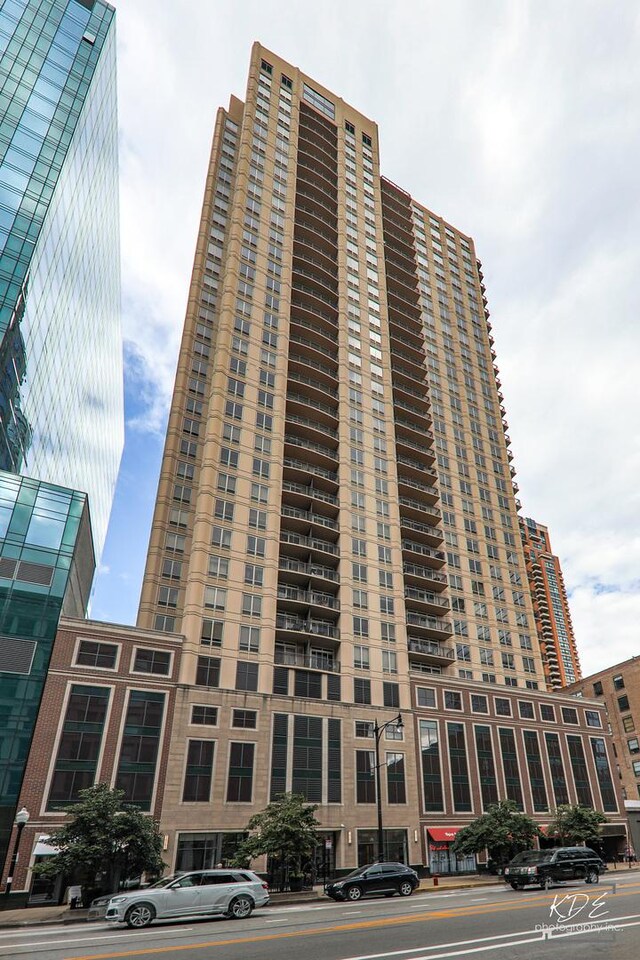 1111 S Wabash Ave Unit 808, Chicago, IL 60605 - view of property