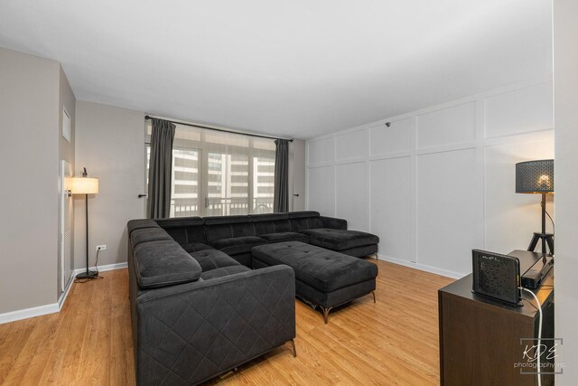 1111 S Wabash Ave Unit 808, Chicago, IL 60605 - living room with hardwood / wood-style floors