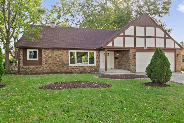 view of front facade with a front yard