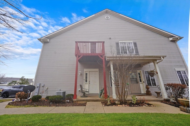 view of front of property with covered porch