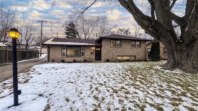 view of front of property