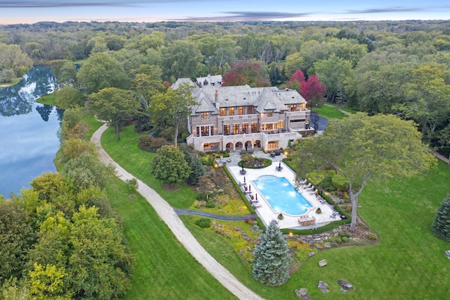 bird's eye view featuring a water view