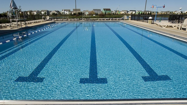 view of swimming pool