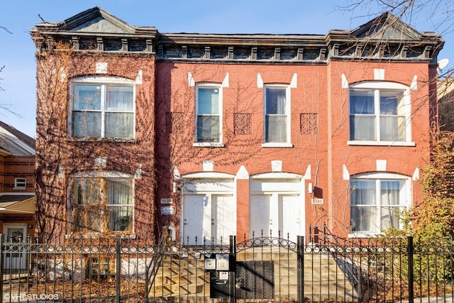 view of front facade