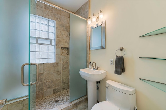 3022 N Hamilton Ave, Chicago, IL 60618 - full bath featuring a sink, a shower stall, and toilet