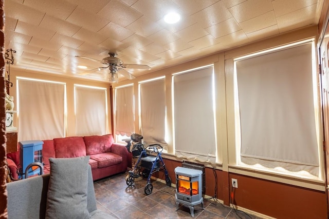 living room featuring ceiling fan