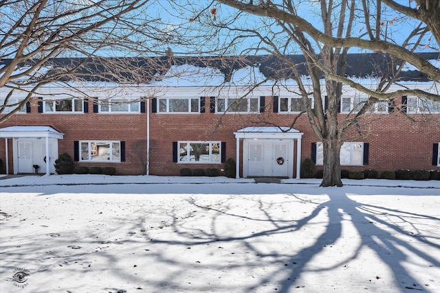 view of front of house