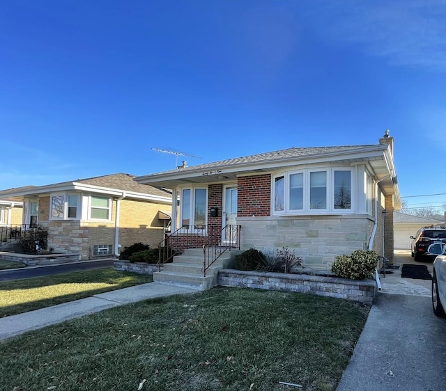 ranch-style home with a front yard