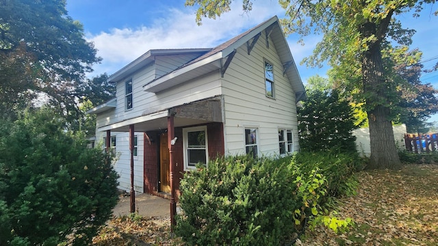 view of front of house