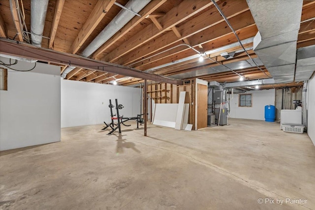 basement with washer / dryer