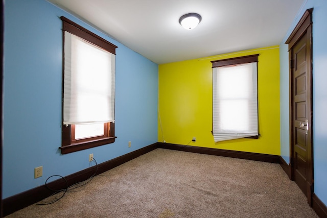 view of carpeted spare room