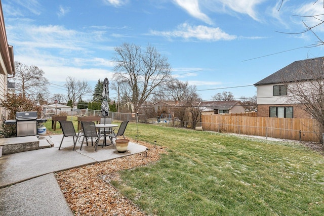 view of yard with a patio