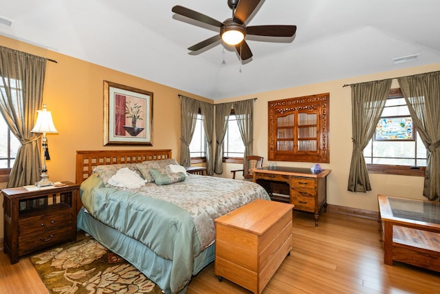 bedroom featuring light hardwood / wood-style floors and ceiling fan