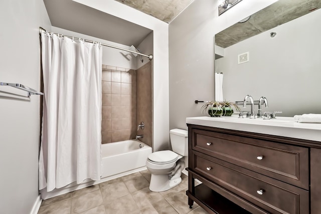 611 S Wells St Unit 1903, Chicago, IL 60607 - full bath featuring vanity, shower / bath combination with curtain, and tile patterned floors