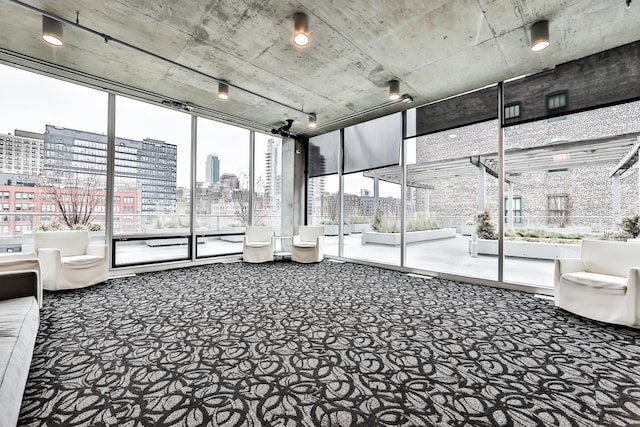 611 S Wells St Unit 1903, Chicago, IL 60607 - community lobby with a view of city and expansive windows