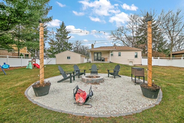 view of yard featuring a patio area