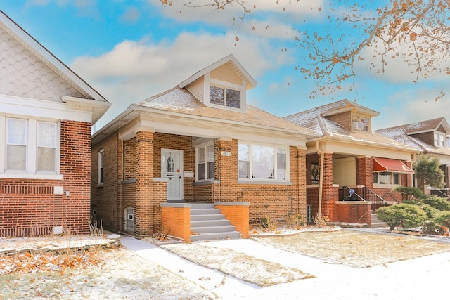 view of front of home with covered porch