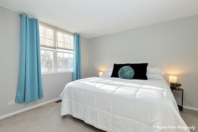 bedroom featuring carpet floors