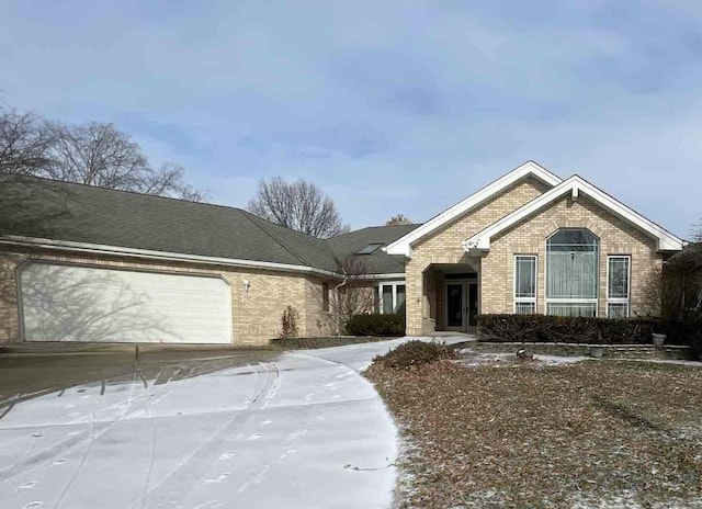 view of front facade with a garage